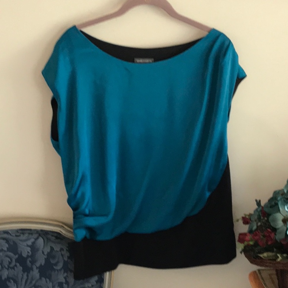 Unique teal and black top by Vince Camuto. Size L